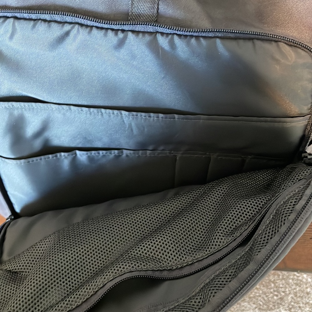Lululemon Backpack - Picture 5 of 7